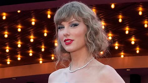 テイラースウィフト 流出|Fake Explicit Taylor Swift Images Swamp Social。